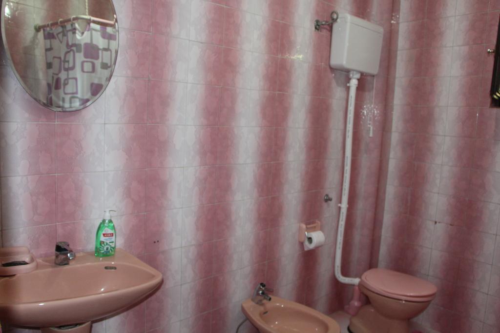 Apartment Dragovic Ulcinj Zimmer foto